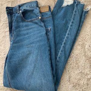 American Eagle medium wash ripped mom jeans